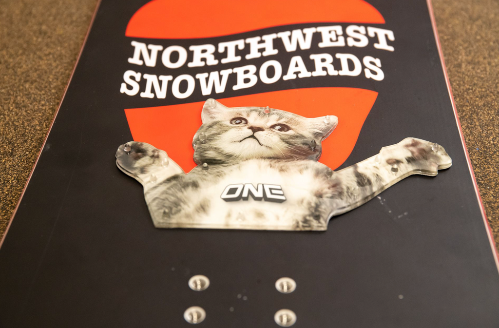 Oneball Flying Cat Snowboard Stomp Pad